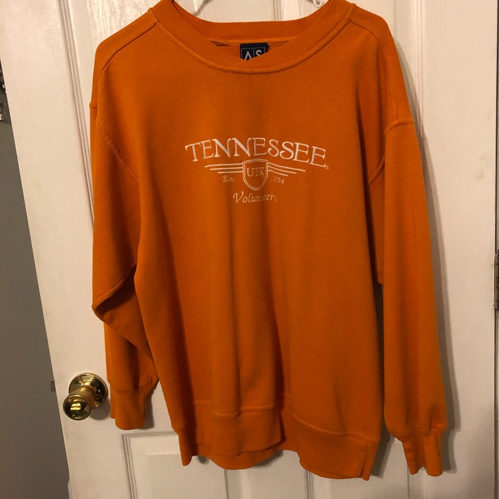 UTK sweatshirt